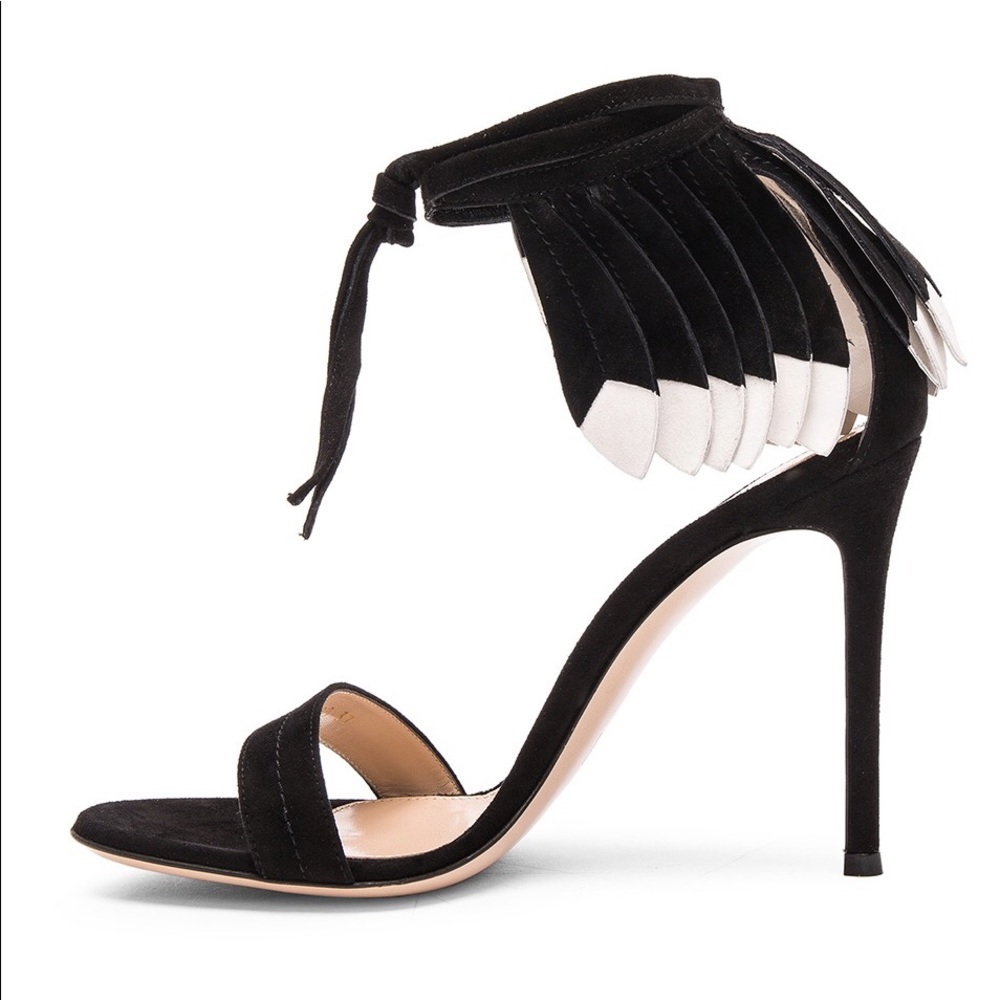 NEW GIANVITO ROSSI
Suede Feather Sandals - Picture 2 of 5
